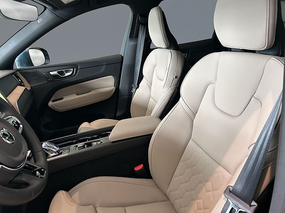 Volvo XC60 6 of 13