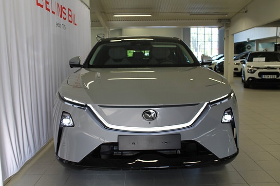 Mazda CX-6e 9 of 12