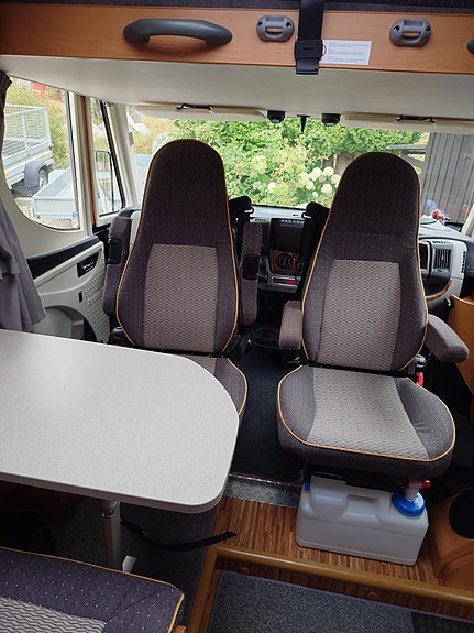Dethleffs Globebus integral I2 8 of 17