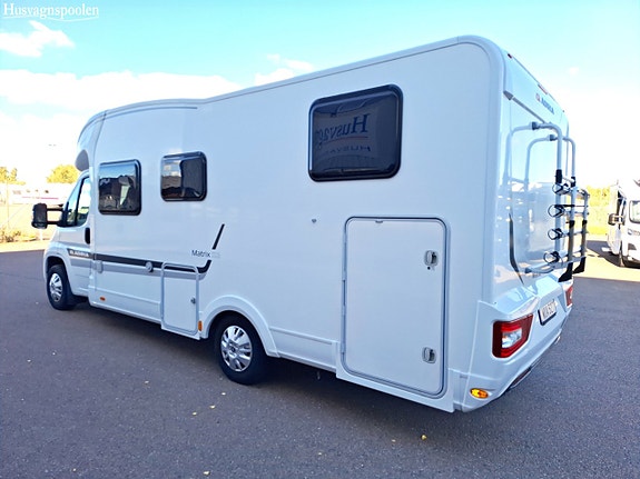 Adria MATRIX M 670SL Långbäddar, Taksäng, Cykelställ 2 of 17