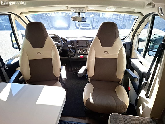 Adria MATRIX M 670SL Långbäddar, Taksäng, Cykelställ 7 of 17