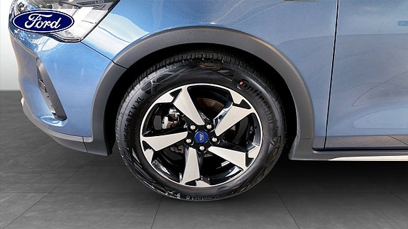 Ford Focus 9 of 12