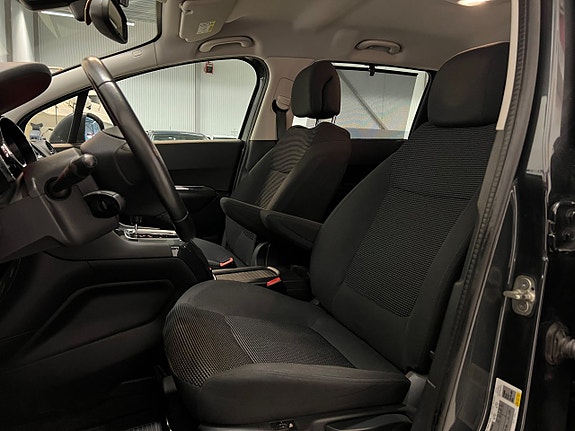 Peugeot 5008 15 of 28