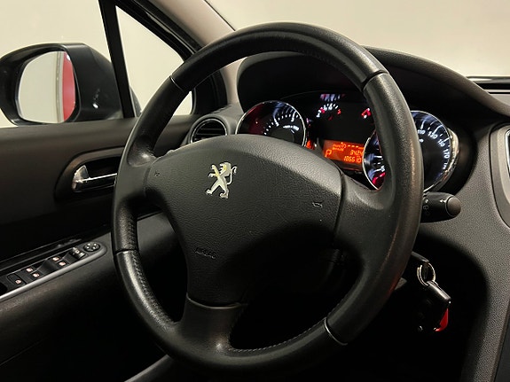 Peugeot 5008 22 of 28