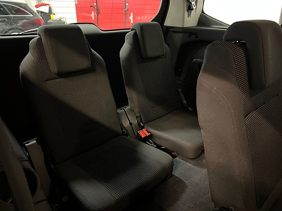 Peugeot 5008 28 of 28