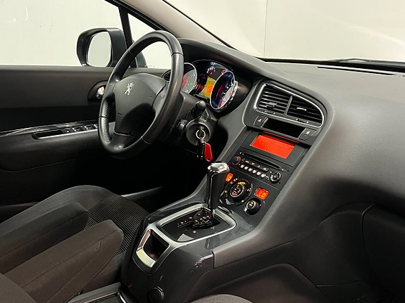 Peugeot 5008 19 of 28