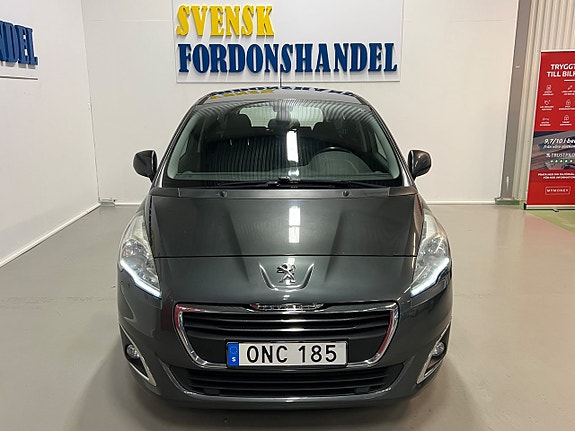 Peugeot 5008 3 of 28