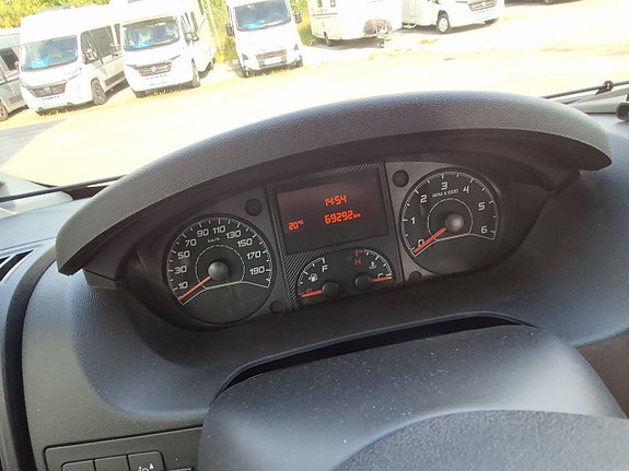 Carado T 448 långbäddar, drop-down, bra lastvikt, mycket fin 23 of 26