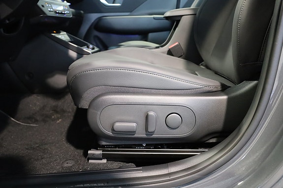 Hyundai Kona 18 of 28