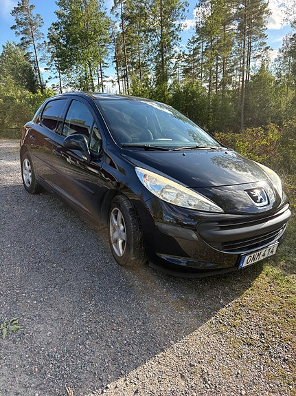 Peugeot 207 3 of 8