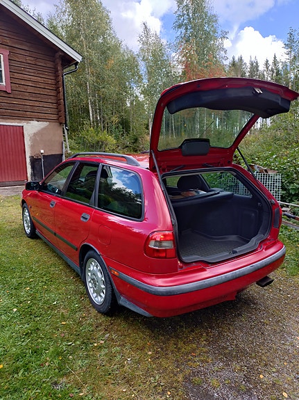 Volvo V40 7 of 12