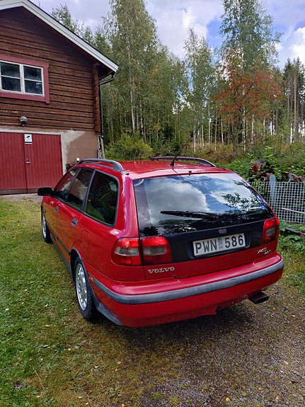 Volvo V40 6 of 12