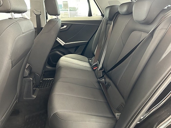 Audi Q2 10 of 20