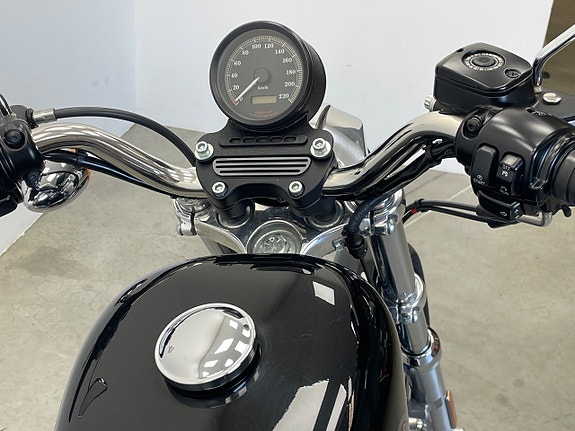 Harley-Davidson Sportster 883 *394mil* 9 of 10