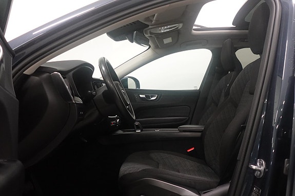 Volvo XC60 4 of 28