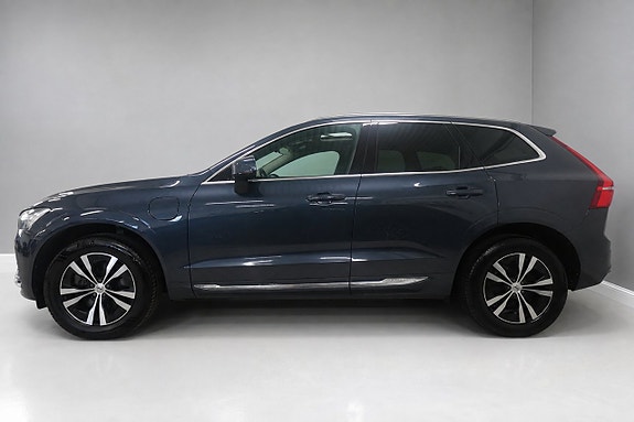 Volvo XC60 2 of 28