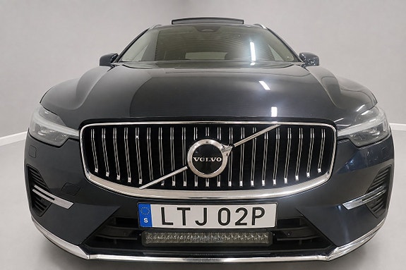 Volvo XC60 3 of 28