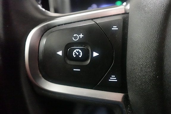 Volvo XC60 20 of 28