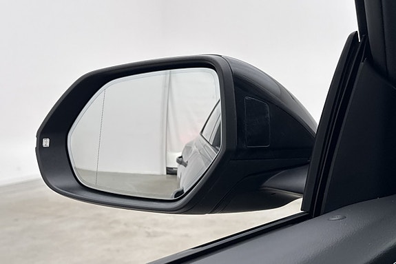 Audi Q8 10 of 30
