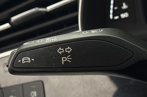 Audi Q8 17 of 30