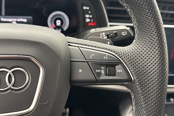 Audi Q8 21 of 30