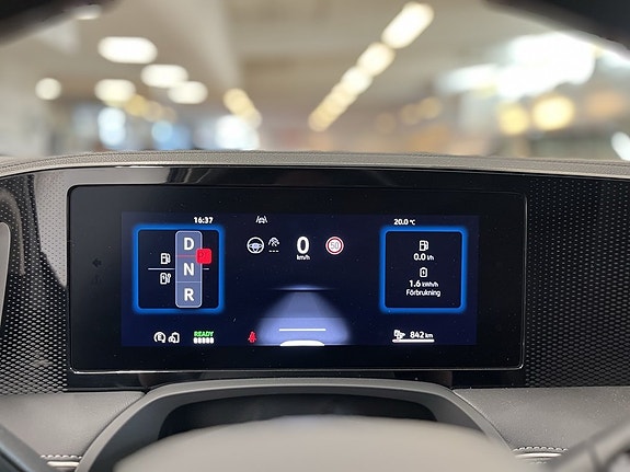 Volkswagen Passat 18 of 22