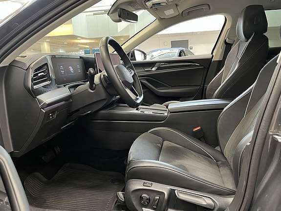 Volkswagen Passat 6 of 22