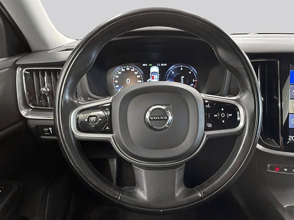 Volvo V60 17 of 19