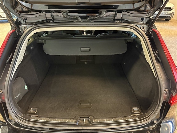 Volvo V60 9 of 19