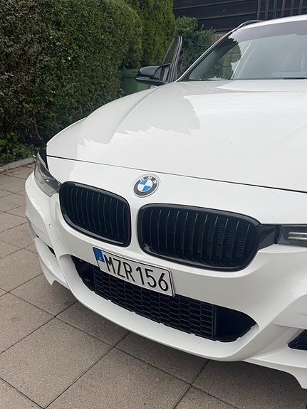 BMW 320d 5 of 9