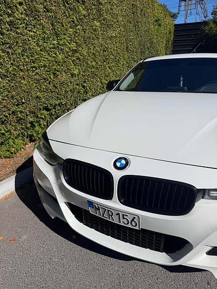 BMW 320d 4 of 7