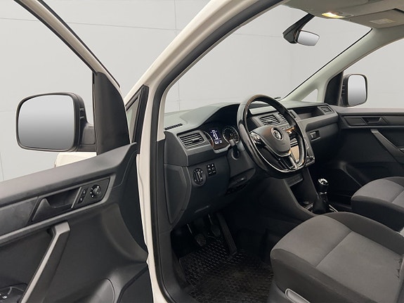 Volkswagen Caddy 17 of 30