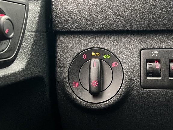 Volkswagen Caddy 16 of 30