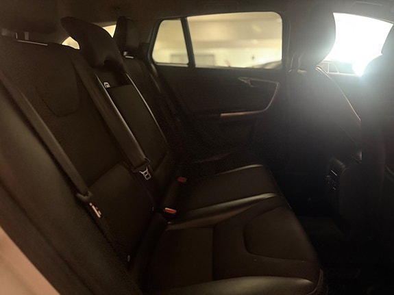 Volvo V60 Cross Country 22 of 24