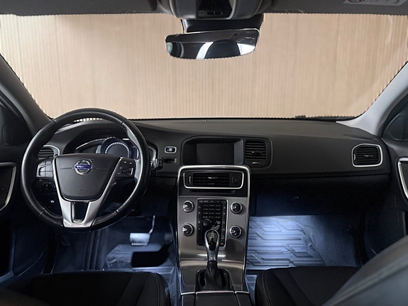 Volvo V60 Cross Country 15 of 24