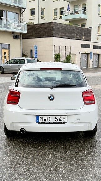 BMW 116d 3 of 7