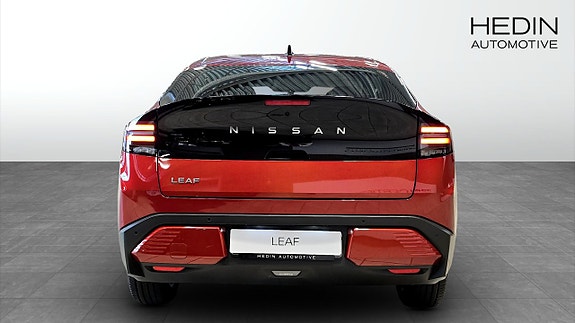 Nissan Leaf 7 of 15