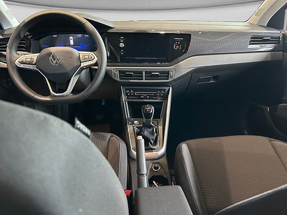 Volkswagen Polo 9 of 14