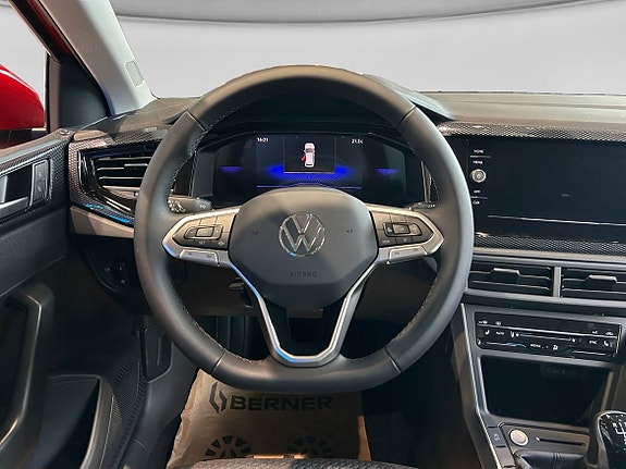 Volkswagen Polo 11 of 14