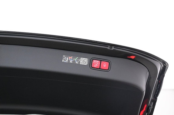 Mercedes-Benz C300 23 of 27