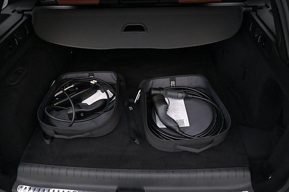 Mercedes-Benz C300 24 of 27