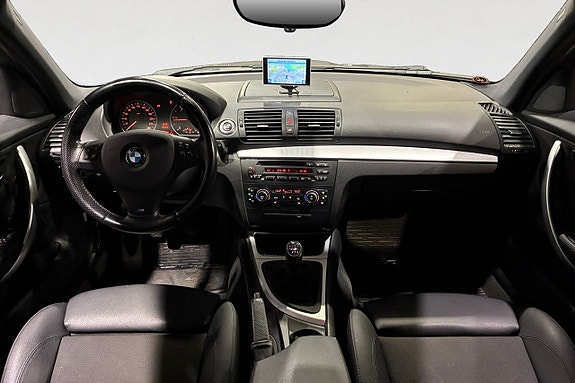 BMW 118d 11 of 18