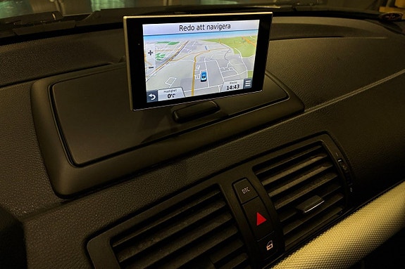 BMW 118d 14 of 18