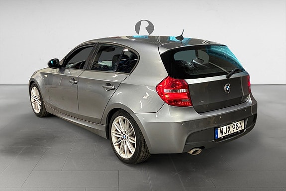 BMW 118d 5 of 18