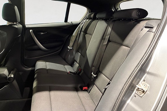 BMW 118d 15 of 18
