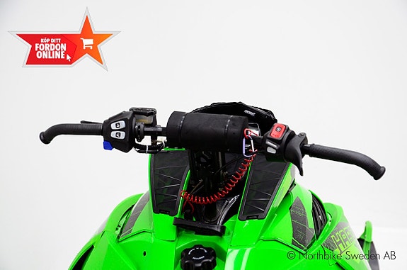 Arctic Cat M8000 Hardcore 153 7 of 9