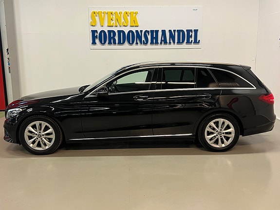 Mercedes-Benz C220 d 3 of 30