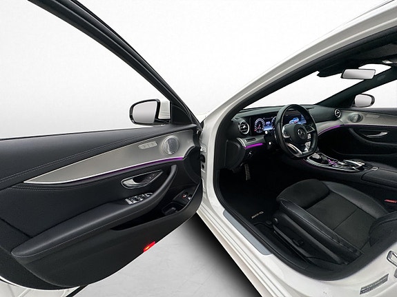 Mercedes-Benz E400 11 of 30