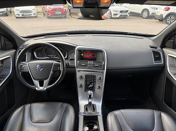 Volvo XC60 7 of 20