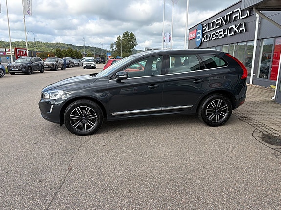 Volvo XC60 3 of 20